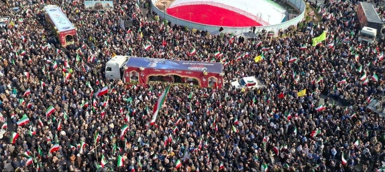 Sea Of Mourners Gather In Tehran For IRGC Commander Alireza Tangsiri’s Funeral