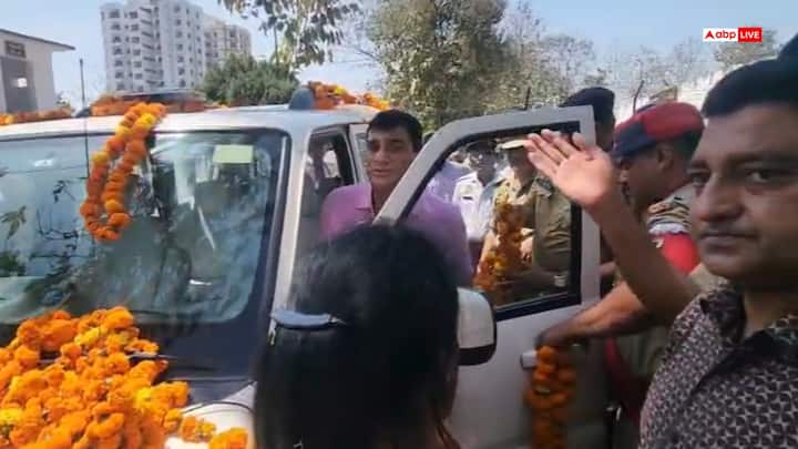 उत्तर प्रदेश के रामपुर जनपद में उस समय भावुक माहौल बन गया, जब पुलिस अधीक्षक विद्यासागर मिश्र का दूसरे जनपद के लिए तबादला हो गया.