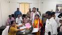 Thilagabama: தராசுடன் வந்து திலகபாமா வேட்புமனுத் தாக்கல்! பெரம்பூர் தொகுதியில் களைகட்டும் தேர்தல் களம்!
