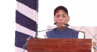 INS તારાગિરી ભારતીય નૌસેનામાં એન્ટ્રી, દરિયામાં તાકાત ડબલ, રાજનાથ સિંહે આપ્યો PAK ને મરચા લાગે તેવો મેસેજ
