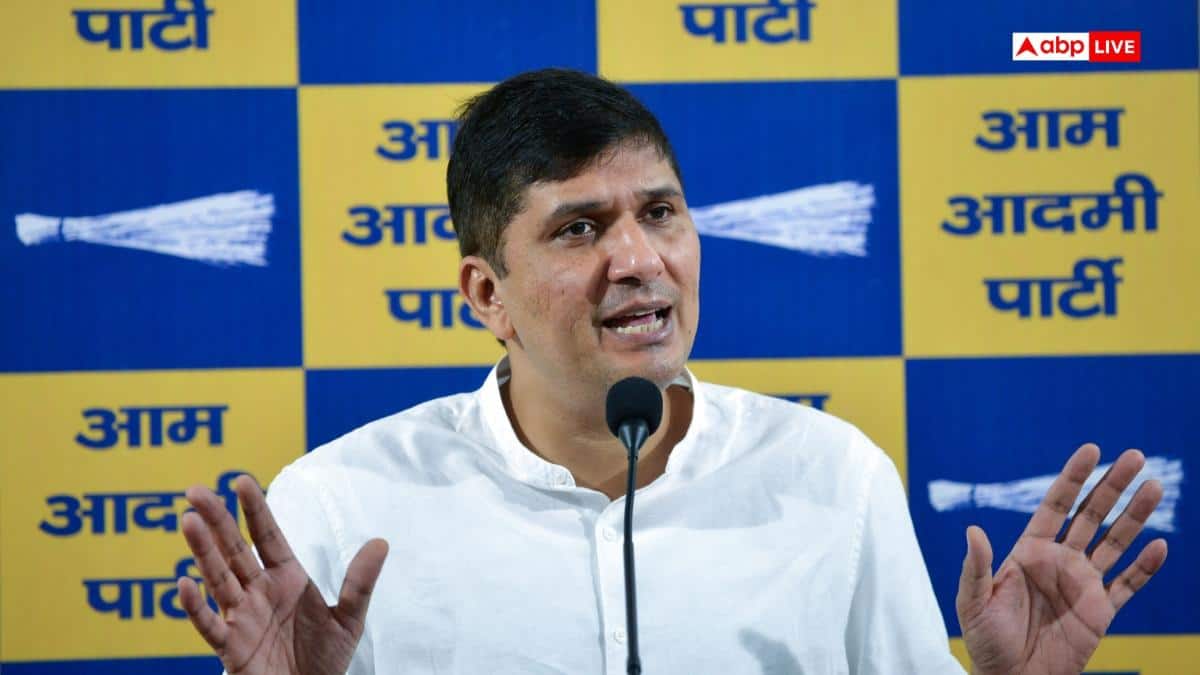 राघव चड्ढा ने PM मोदी के खिलाफ पुरानी पोस्ट्स कीं डिलीट, AAP नेता सौरभ भारद्वाज के दावे से हलचल