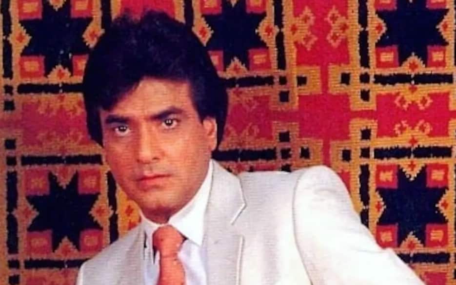 70-80 के दशक में Jeetendra ने लगाई थी हिट फिल्मों की झड़ी, ऐसे बने बॉलीवुड के 'जंपिंग जैक