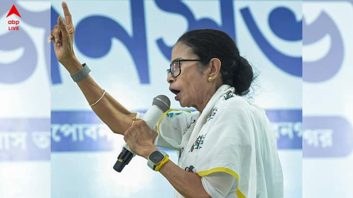 এদিনও মমতা বন্দ্যোপাধ্যায় পরিষ্কার জানিয়ে দেন, লক্ষ্মীর ভাণ্ডার আজীবন চলবে। (ফাইল ছবি)