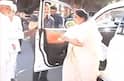 Sunetra Pawar Baramati Vidhan Sabha Byelection 2026: ताफा थांबवला, गाडीतून उतरल्या...सुनेत्रा पवारांचे डोळे पाणावले, बारामती पोटनिवडणुकीसाठी अर्ज भरण्याआधी काय घडलं?