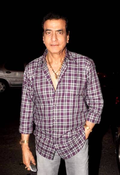 70-80 के दशक में Jeetendra ने लगाई थी हिट फिल्मों की झड़ी, ऐसे बने बॉलीवुड के 'जंपिंग जैक