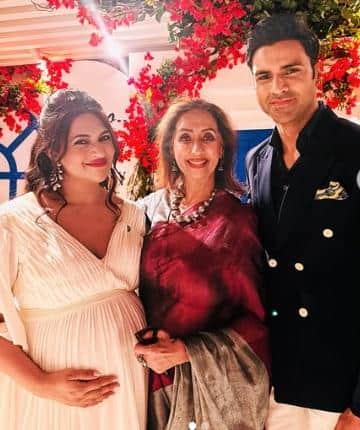 मैं अम्मा बनने जा रही हूं..'ऑन-स्क्रीन मां ने दी बधाई तो दिव्यांका त्रिपाठी ने दिया ऐसा रिएक्शन