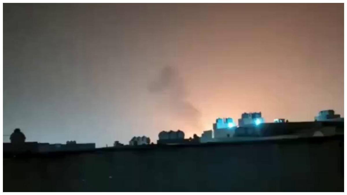 Middle East War: పశ్చిమాసియాలో బాంబుల మోత! భారతీయులకు ఎంబసీ కీలక సూచనలు! 
