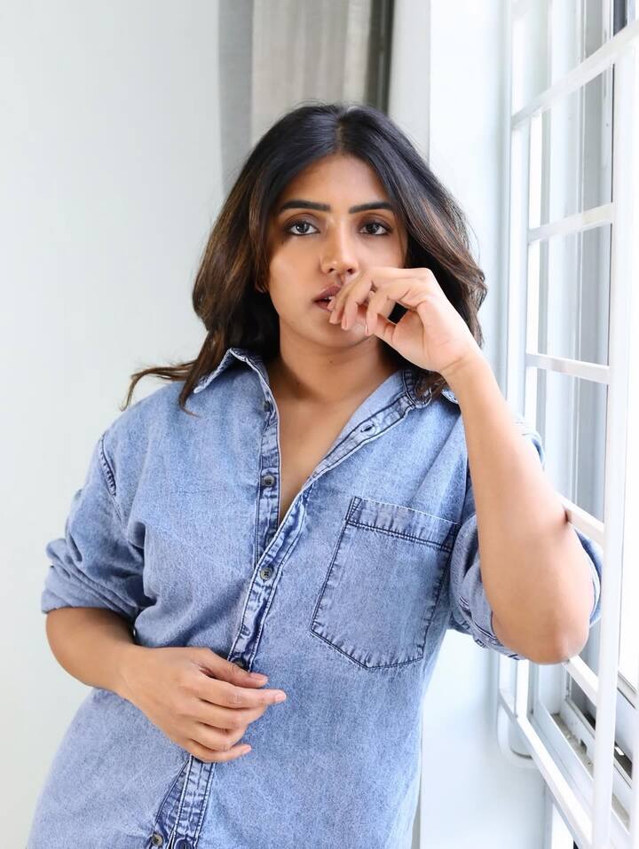 ఓ ఇంటర్యూలో మాట్లాడుతూ తరుణ్ భాస్కర్ శుభవార్త చెబుతా అనగానే పెళ్లి గురించే అని ఫిక్సైపోయారు