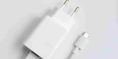 Tech Tips: फोन चार्जर पर लिखा R कोड क्या बताता है? 99% लोग करते हैं नजरअंदाज, सच जानकर रह जाएंगे हैरान