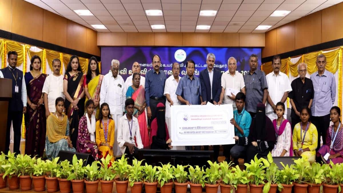 ரூ.1 கோடி உதவித்தொகை! ஏழை மாணவர்கள் கல்விக்கு அரசு அதிகம் செலவழிக்க வேண்டும் - விஐடி வேந்தர் பேச்சு