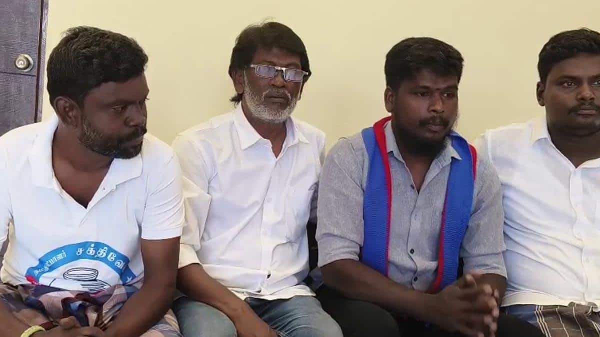 THENI : “திருமாவளவன் அடிக்கவில்லை” பெரியகுளம் சம்பவம் குறித்து தொண்டர் வெளியிட்ட வைரல் வீடியோ