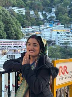 माता वैष्णो देवी के दरबार में पहुंचे आम्रपाली दुबे और कुंदन भारद्वाज, टेका माथा, तस्वीरें वायरल