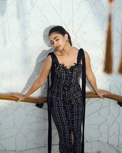 Pooja Hegde Photo: પૂજા હેગડના ગ્લેમરસ લુક પર ફિદા થયા ફેન્સ, તસવીરો થઈ આગની જેમ વાયરલ