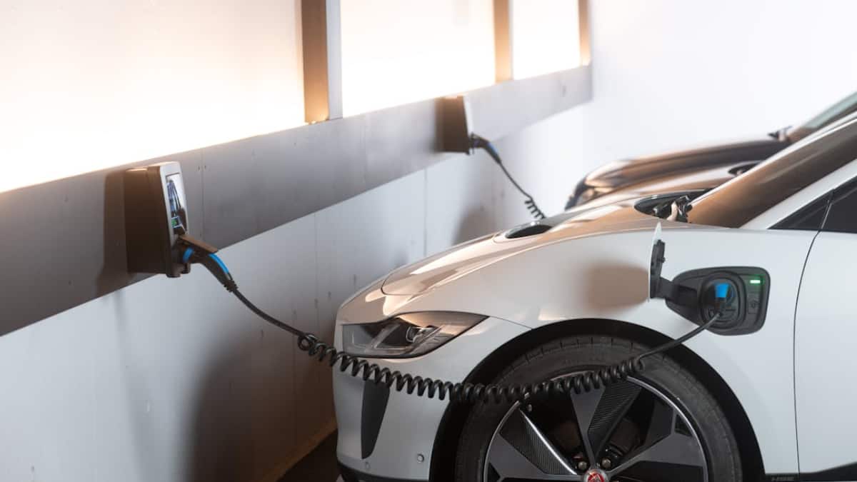 Delhi's Draft EV Policy 2026 Proposes 100% Road Tax Waiver For Electric Cars Up To Rs 30 Lakh