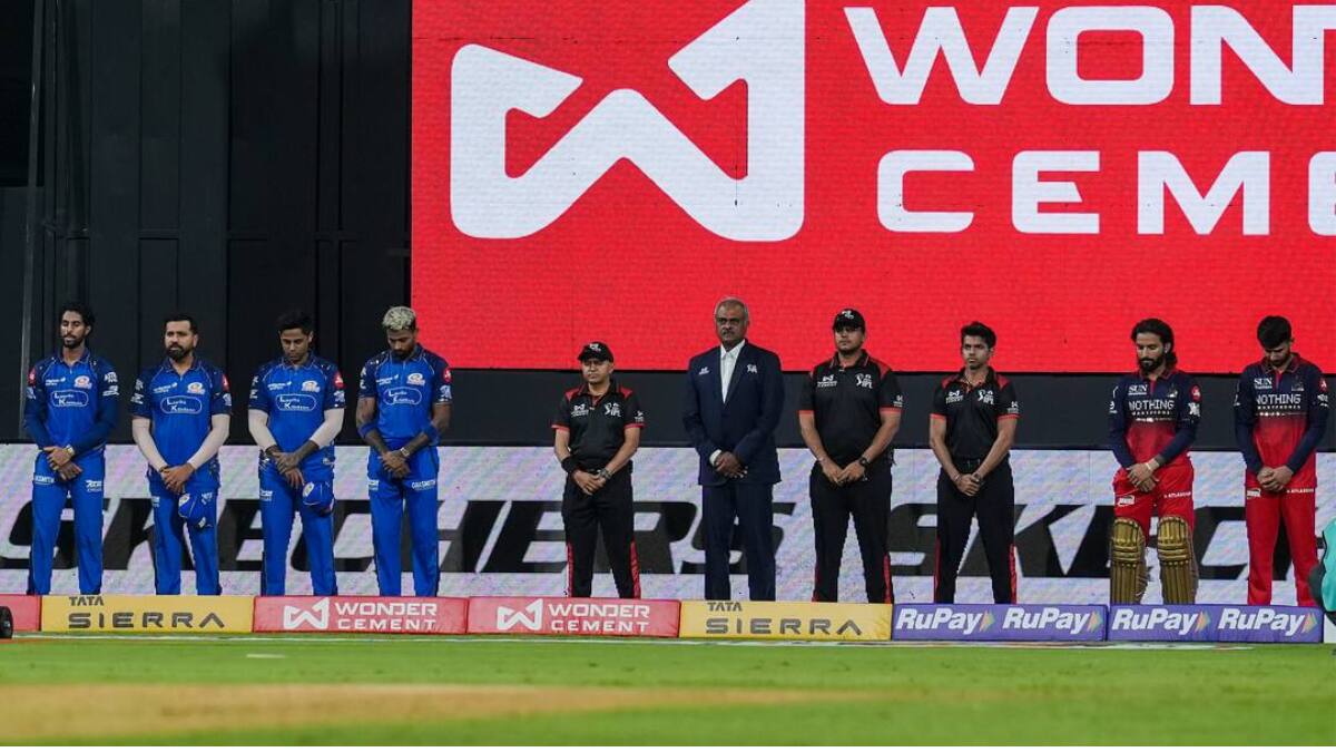 WATCH: Wankhede Falls Silent As MI And RCB Pay Tribute To Asha Bhosle