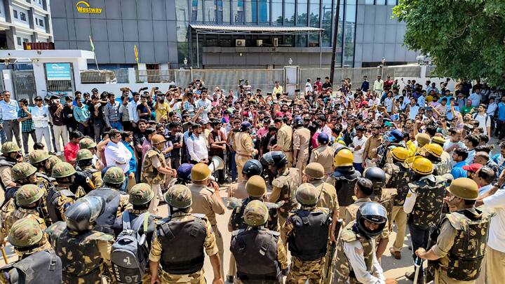 The protest turned violent in several areas, with incidents of stone-pelting, vandalism of office property, and damage to vehicles reported.