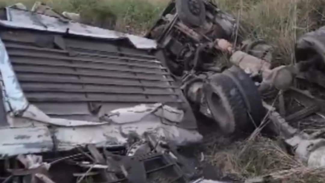 6 Dead, Several Injured After Bus Carrying Wedding Guests Collides With Truck In UP’s Hapur 6 Dead, Several Injured After Bus Carrying Wedding Guests Collides With Truck In UP’s Hapur