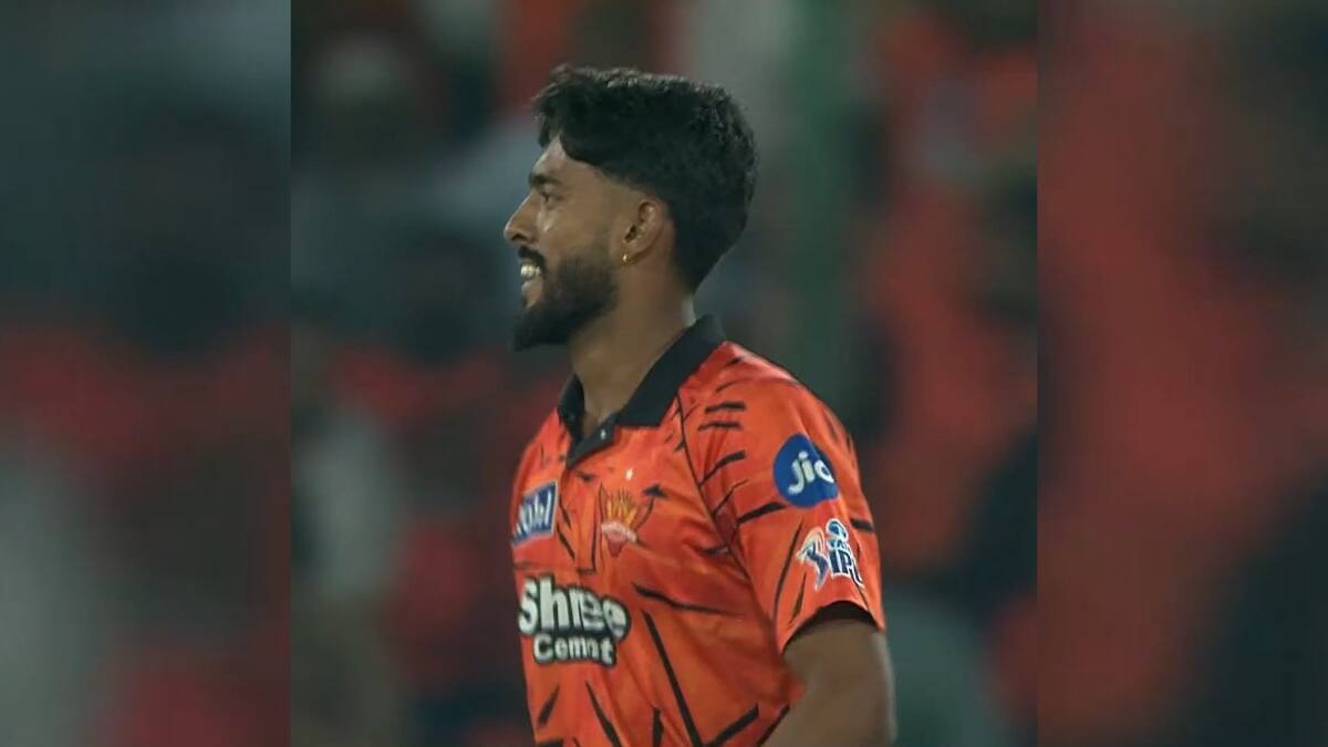 Praful Hinge IPL Debut Makes History with 3 Wickets