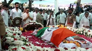 Asha Bhosle Funeral Live Updates: Last Rites Begin As Mortal Remains Reach Shivaji Park, Celebs Pay Final Respects