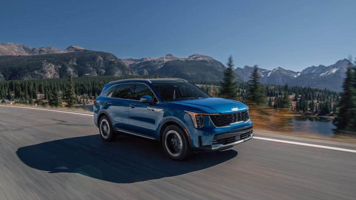New Kia Sorento Hybrid Coming To India To Take On Fortuner