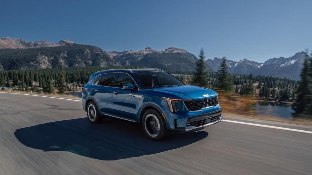 New Kia Sorento Hybrid Coming To India To Take On Fortuner