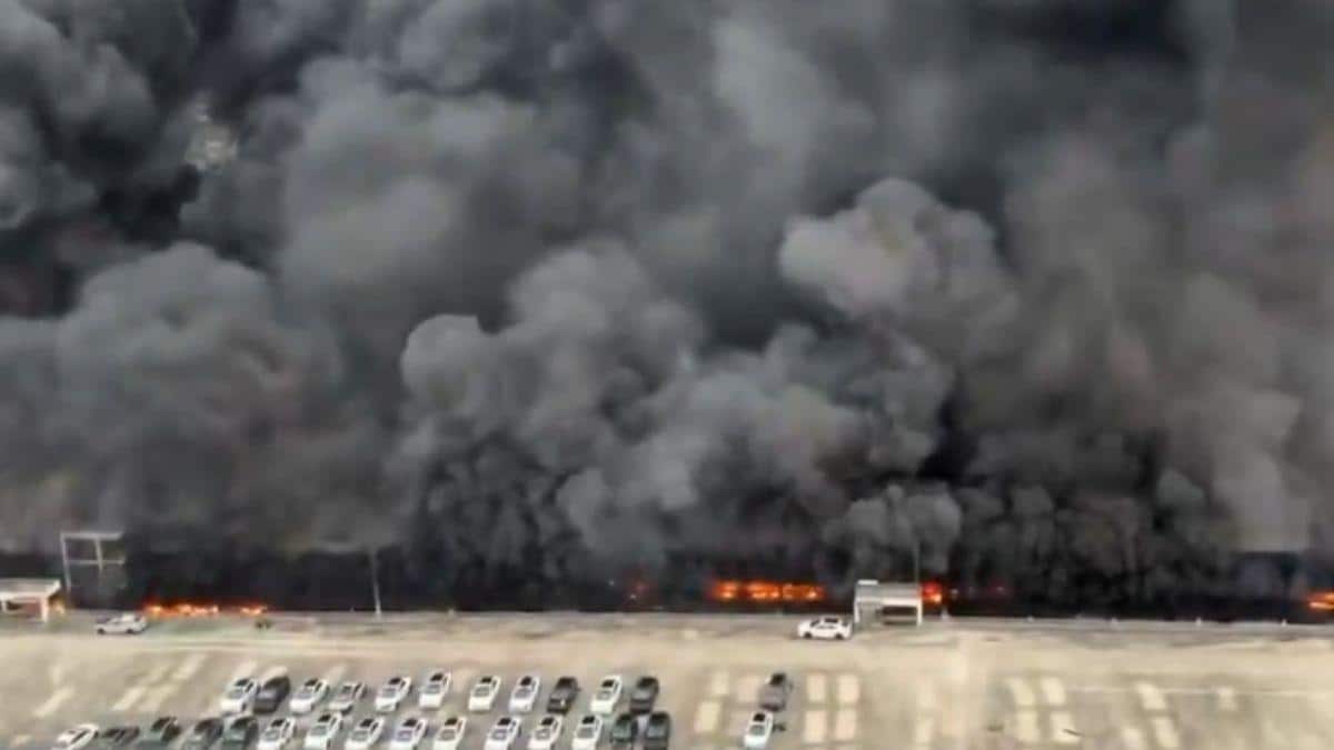 Massive Fire At BYD Shenzhen Plant Garage Sends Thick Smoke Across Sky: WATCH