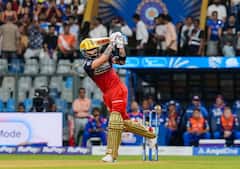 RCB vs LSG : लखनौ विरुद्ध विराट कोहली बेंचवर, बंगळुरुचा मोठा निर्णय, इम्पॅक्ट प्लेअर म्हणून पहिल्यांदा फलंदाजीला मैदानात उतरणार