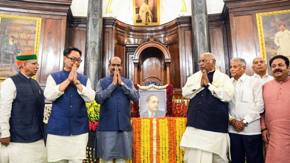 Stormy Parliament Session Expected: Centre, Opposition Set For Face-Off On Delimitation