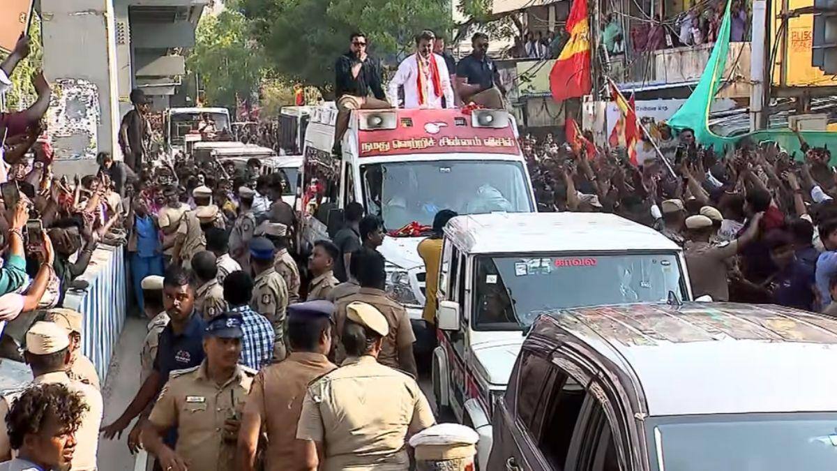 TVK Vijay Road Show: இந்த கூட்டம் போதுமா.. சென்னையை அதிர வைத்த விஜய்.. கூடிய தொண்டர் படை!