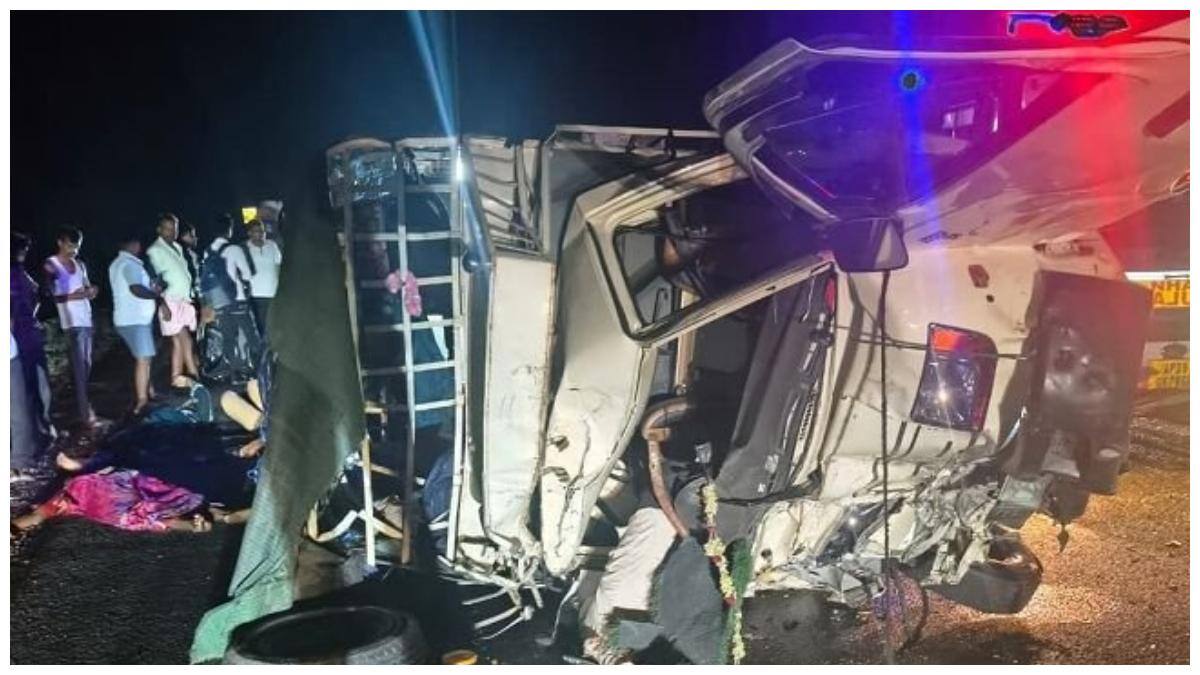 Kurnool Road Accident:కర్నూలు జిల్లాలో పెను విషాదం, మంత్రాలయం వెళ్తుండగా రోడ్డు ప్రమాదం! 8 మంది భక్తులు మృతి!