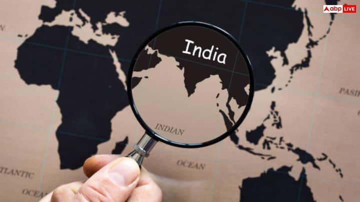 सीमाएं मनमानी ढंग से नहीं खींची गई थी. वह धार्मिक जनसंख्यिकी, नदियों जैसी भौगोलिक विशेषता और प्रशासनिक सुविधा पर आधारित थीं.