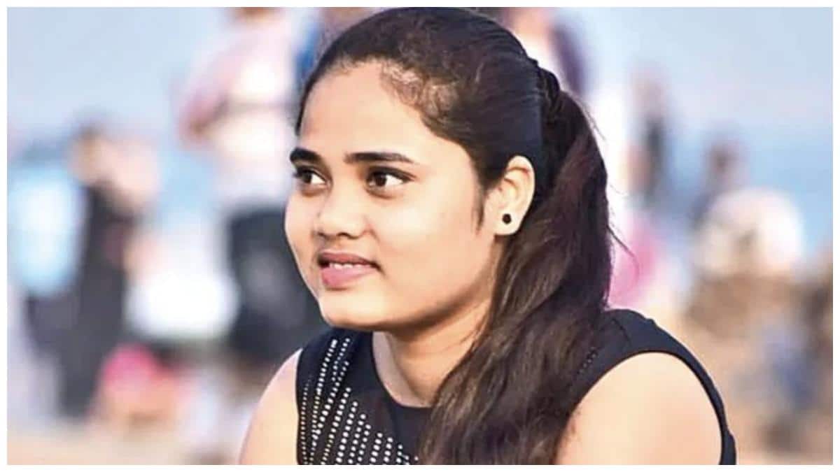 Vizag Crime News:సోషల్ మీడియా స్నేహమే ప్రాణం తీసింది! విశాఖ విద్యార్థి శాంతి కుమారి మృతి కేసులో మలుపు!  