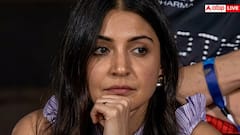 Anushka Sharma Outfit: ब्लू रफल्ड शर्ट और व्हाइट मैक्सी स्कर्ट में अनुष्का ने लूटी महफिल, बड़े काम आएंगे ये फैशन टिप्स