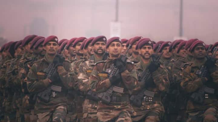 फिजिकल फिटनेस पर ध्यान न देना भी एक बड़ी गलती मानी जाती है, क्योंकि सेना में फिजिकल क्षमता का खास महत्व होता है.