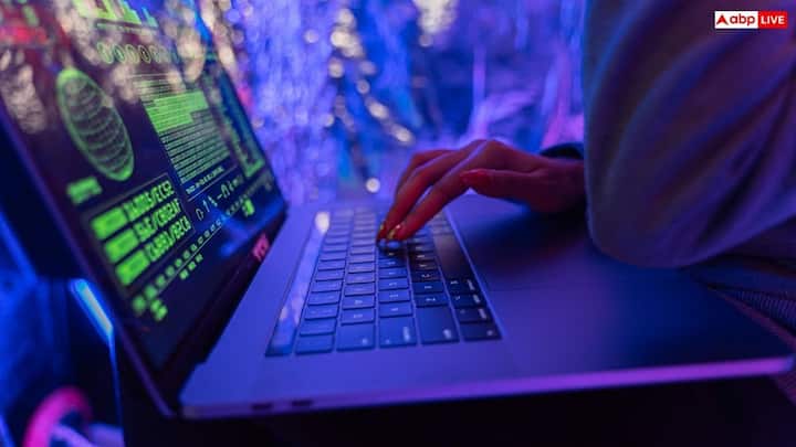 भारत में 2025 में लगभग 2.8 मिलियन साइबर अपराध की शिकायतें दर्ज की गई थी. यह पिछले साल की तुलना में 24% ज्यादा हैं. इस बढ़ोतरी से पता चलता है कि साइबर खतरे कितने ज्यादा बार और कितने ज्यादा जटिल होते जा रहे हैं.