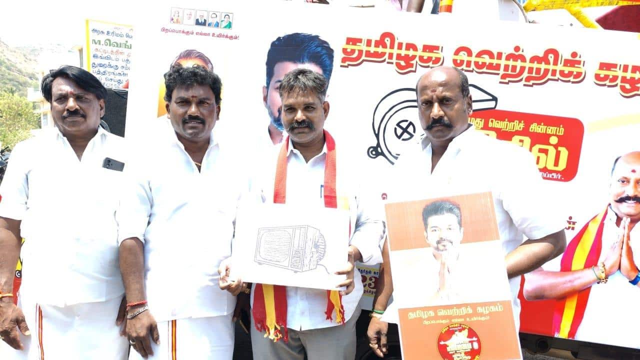 விஜய் ஆதரவு பெற்ற வேட்பாளர்... ஆட்டம் காணுமா அதிமுக-வின் கோட்டை? – பரபரக்கும் எடப்பாடி தொகுதி!