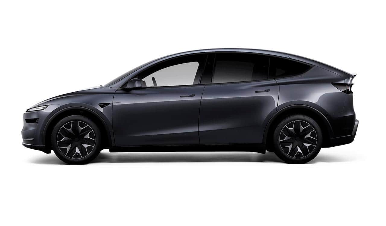 Tesla Will Unveil Model Y L 6-Seater On April 22 In India