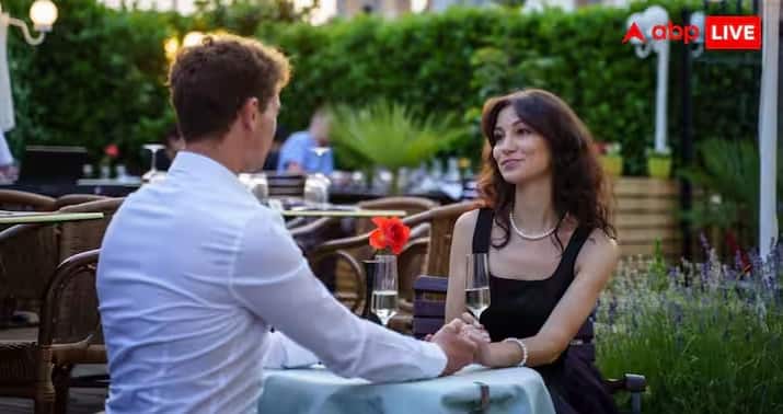 Long Term Relationship Tips : વર્ષો સુધી સાથે રહેવાથી આપણે આપણા પાર્ટનરથી એટલા ટેવાઈ જઈએ છીએ કે એકલતા, ડર અને ઉદાસીની લાગણીઓ તીવ્ર બની જાય છે. આ જ કારણ છે કે લોકો વર્ષો સુધી આવા સંબંધોમાં રહે છે. લાંબા ગાળાના સંબંધનો અંત લાવવો સૌથી મુશ્કેલ છે કારણ કે આપણી લાગણીઓ, ટેવો અને આપણી ઓળખ પણ તેની સાથે જોડાયેલી હોય છે. મન સમજી શકે છે કે સંબંધમાં બધુ યોગ્ય નથી દિલ અને શરીર તે જોડાણને છોડવા તૈયાર નથી. વર્ષો સુધી સાથે રહેવાથી આપણે આપણા પાર્ટનરથી એટલા ટેવાઈ જઈએ છીએ કે એકલતા, ભય અને ઉદાસીની લાગણીઓ તીવ્ર બની જાય છે. આ જ કારણ છે કે લોકો મહિનાઓ કે વર્ષો સુધી સંબંધોમાં રહે છે, ભલે તેઓ માનસિક રીતે થાકેલા હોય. એક થેરાપિસ્ટના મતે, આ ફક્ત ભાવનાત્મક પરિબળોને કારણે જ નહીં પરંતુ શરીરની અંદરની માનસિક અને જૈવિક પ્રક્રિયાઓને કારણે પણ છે. તો, ચાલો જોઈએ કે લોંગ ટર્મ રિલેશનશીપનો અંત લાવવો કેમ આટલો મુશ્કેલ હોઈ શકે છે.
