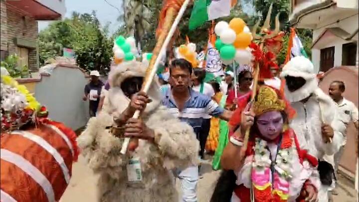 কাঁকসা অঞ্চলের বিভিন্ন প্রান্তে এদিন দেখা যায় মানুষের ভিড়। অনেকেই স্বতঃস্ফূর্তভাবে এই প্রচারে অংশ নেন এবং প্রার্থীকে শুভেচ্ছা জানান। সামিল হন এই বর্ণাঢ্য ভোটপ্রচারে।