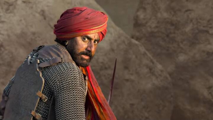 राजा शिवाजी चित्रपटात अभिनेता अभिषेक बच्चन याने शिवाजी महाराजांचे थोरले बंधू संभाजी राजांची भूमिका साकारली आहे.