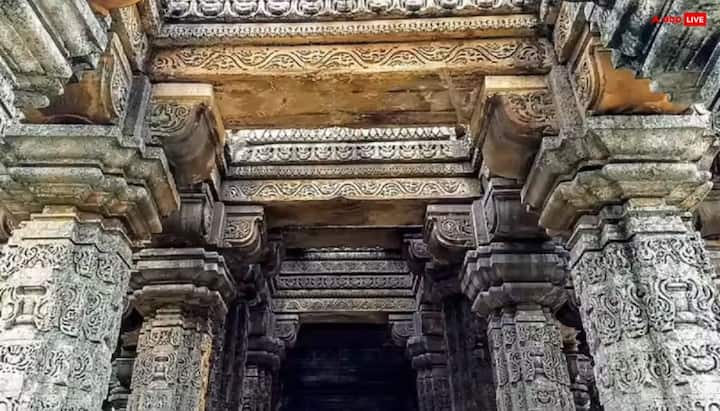 कहा जाता है कि मंदिर की अजीब बनावट इसी का परिणाम है. सदियों बाद भी इसका खड़ा रहना इसकी इंजीनियरिंग का अद्भुत उदाहरण है.