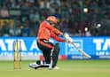 Abhishek Sharma Century : दिल्लीच्या जखमेवर अभिषेकचं मीठ! 47 चेंडूंत ठोकले शतक, केएल राहुलने नको ती चूक केली, संपूर्ण संघाला भोगावी लागली