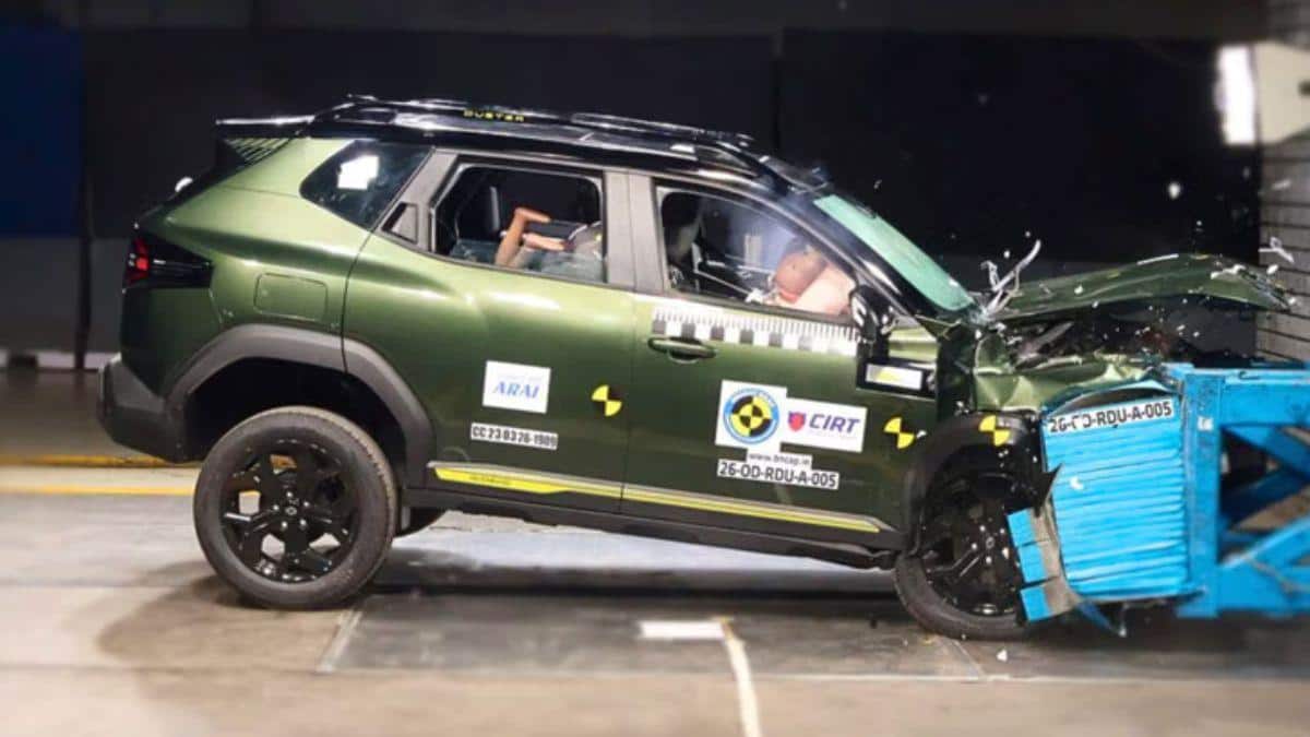 Renault Duster: எவ்ளோ அடிச்சாலும் கெத்தா நிப்பேன்..! க்ரேட்டாவுக்கே மூணு தான், 5 ஸ்டாரை வாங்கி மிரட்டும் டஸ்டர் -