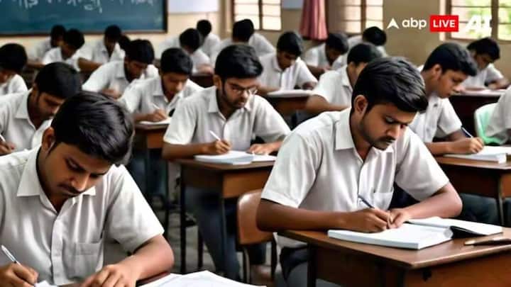 এবার গতবারের চেয়ে অনেক আগে উচ্চ মাধ্যমিক পরীক্ষা শুরু হয়েছে। তা নিয়ে বিক্ষোভ ছিল পড়ুয়া ও অভিভাবকদের মনে।