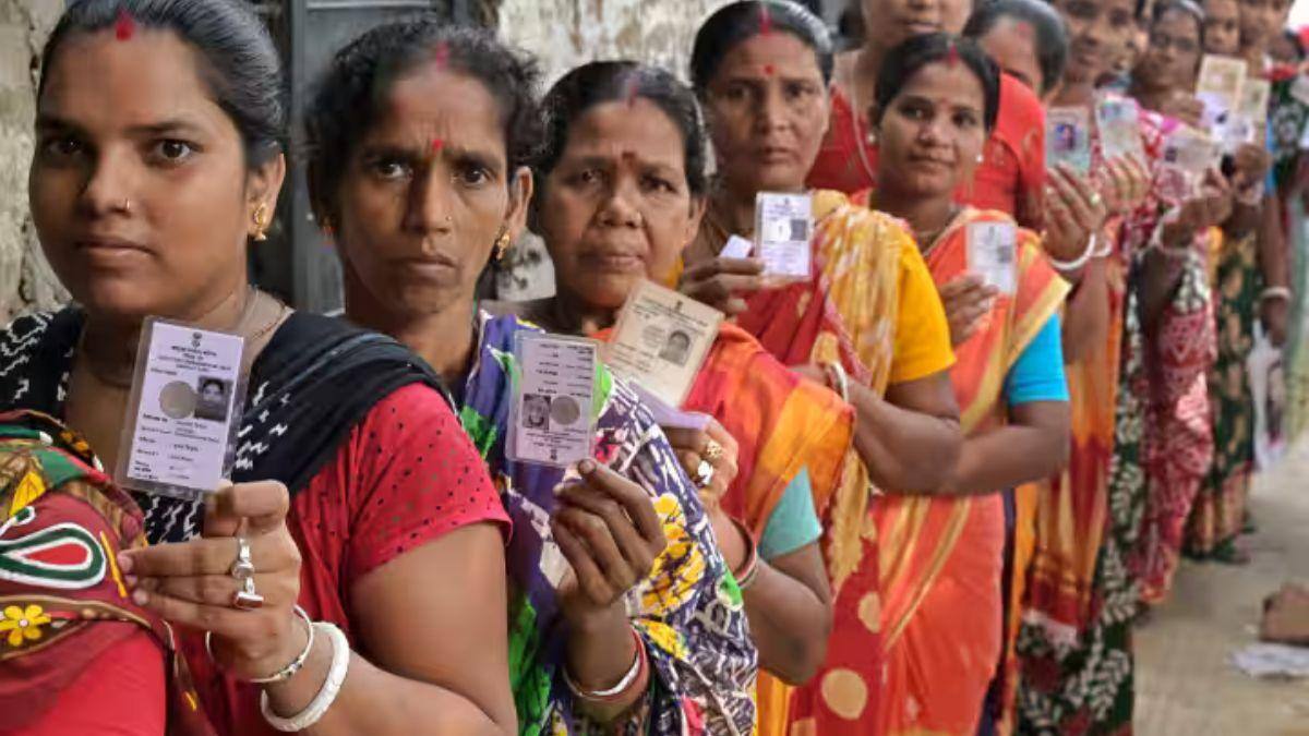 TN Election Voting Percentage: தமிழக தேர்தல் 1 மணி நிலவரம் - 56.81% வாக்குகள் பதிவு - எந்த மாவட்டம் முதலிடம்?