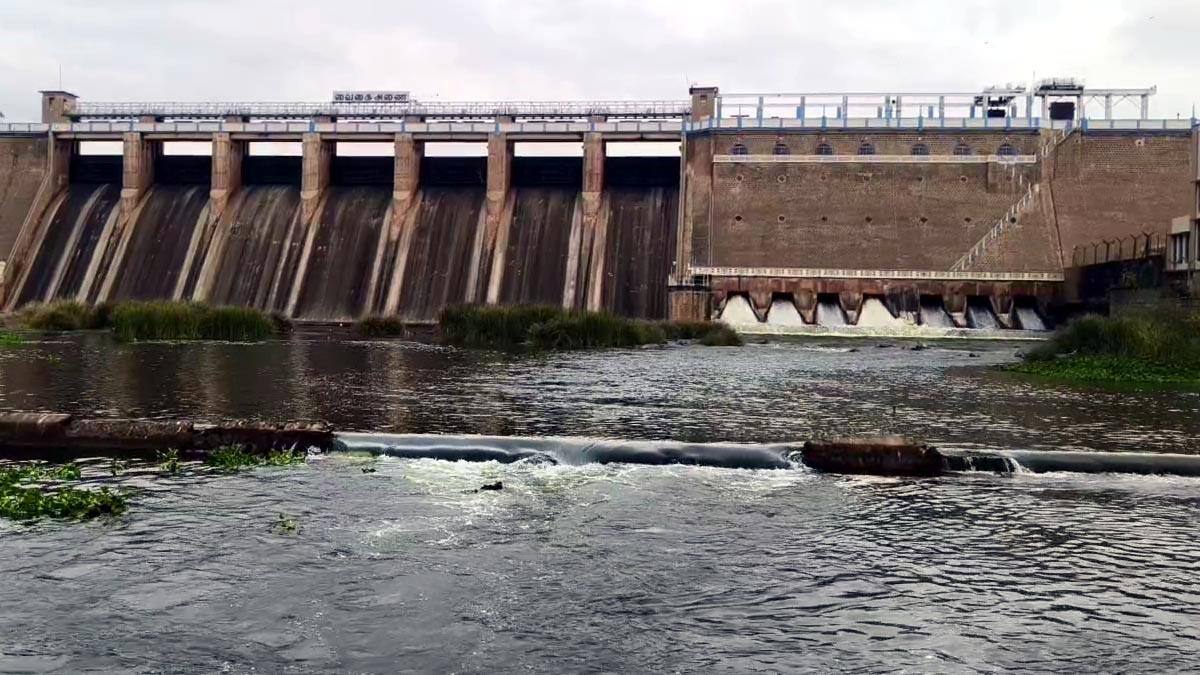 மதுரை சித்திரை திருவிழா: வைகை அணையில் இருந்து வினாடிக்கு 500 கனஅடி தண்ணீர் திறப்பு