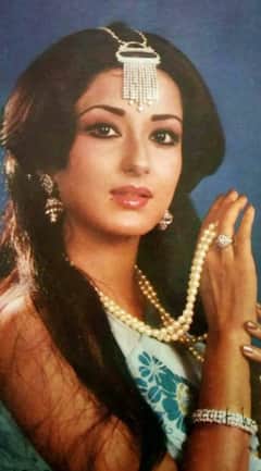 मौसमी चटर्जी की खूबसूरती देख दिल हार बैठेंगे आप, जवानी में दिखती थीं ऐसी, देखें ये 7 फोटोज