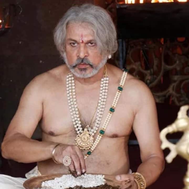 अन्नू कपूर म्हणतात की, त्यांना कधीही इंटिमेट सीन शूट करताना अस्वस्थ वाटले नाही. 'माझं काम मला चांगलं ठाऊक आहे', असं ते म्हणाले.