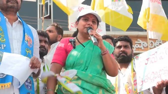 లుక్ చూసేందుకు చాలా సింపుల్ గా ఉంది..
