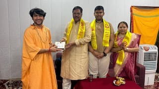 Bhushan Gavai : धीरेंद्र शास्त्रीच्या पाया पडणाऱ्या भूषण गवई यांनी डॉ. बाबासाहेब आंबेडकरांचं नाव घेऊ नये; श्याम मानव यांची टीका
